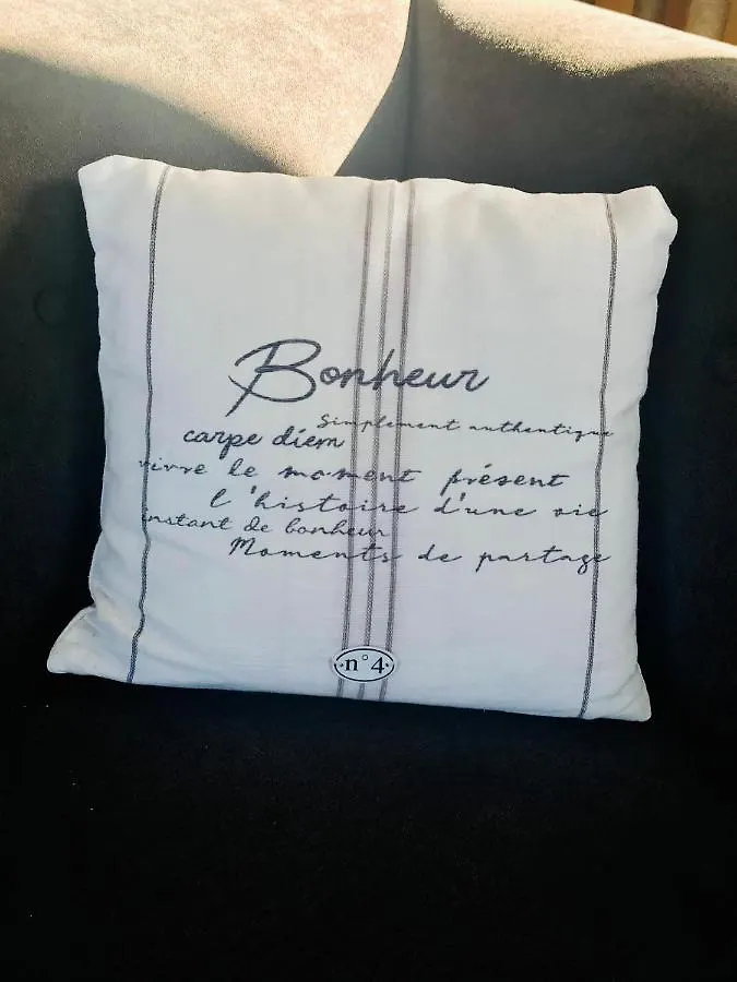 Au Petit Bonheur De Claire Et Jo Bed & Breakfast La Chapelle-Caro