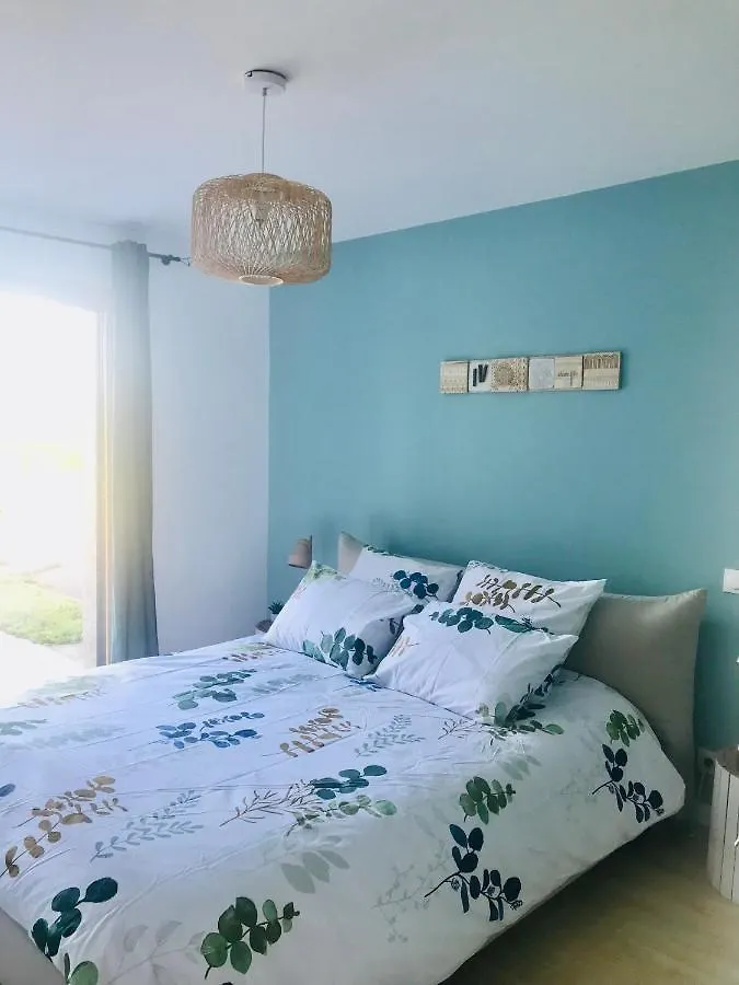 Au Petit Bonheur De Claire Et Jo Bed & Breakfast La Chapelle-Caro 0*,